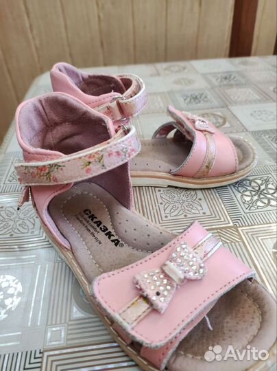 Босоножки для девочки 23 размер