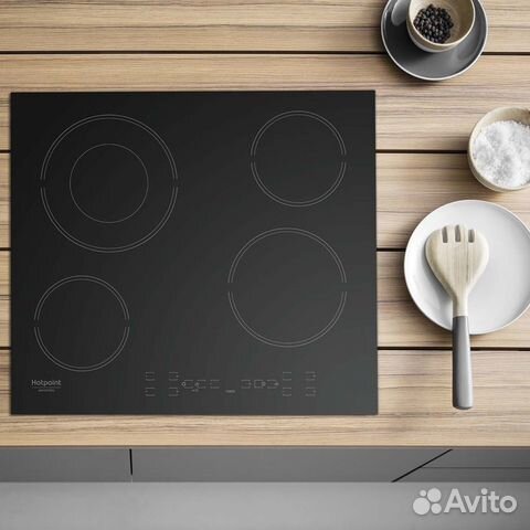 Встраиваемая электрическая панель Hotpoint-Ariston