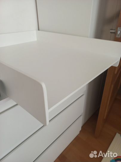 Продам пеленальный столик