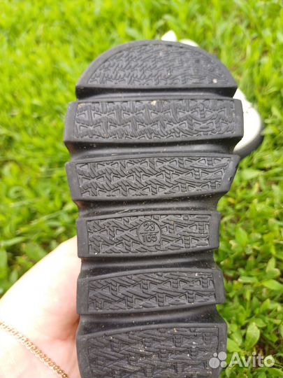 Ботиночки для девочки 23