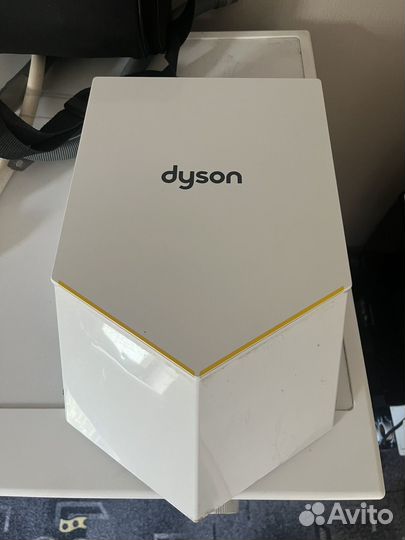 Сушилка для рук dyson