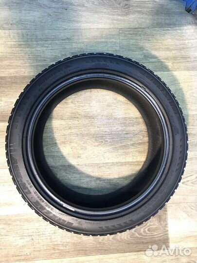 Bridgestone Blizzak LM-25 225/45 R18