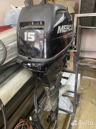 Двигатель для лодки Mercury 15