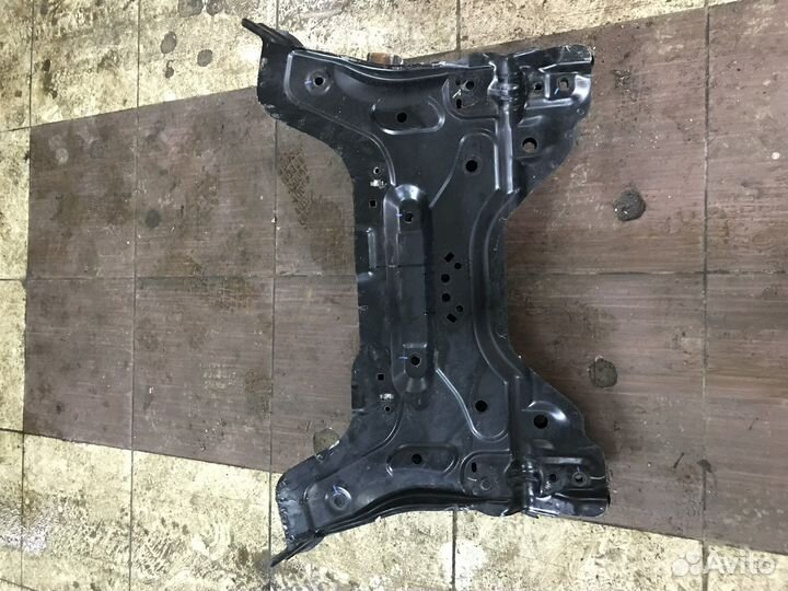 Подрамник peugeot 408