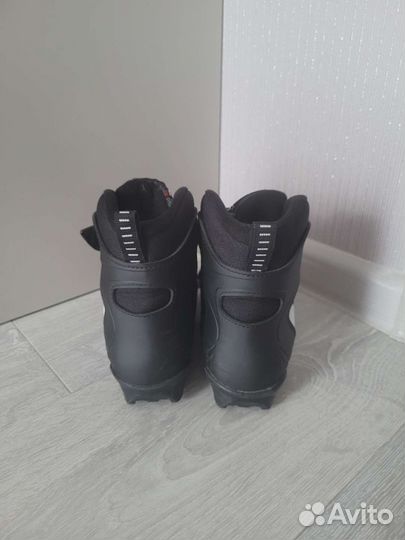 Лыжи беговые с палками + ботинки