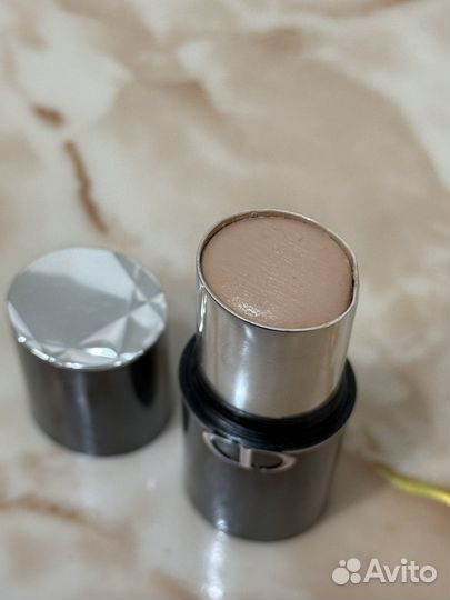 Тональный стик dior 1n