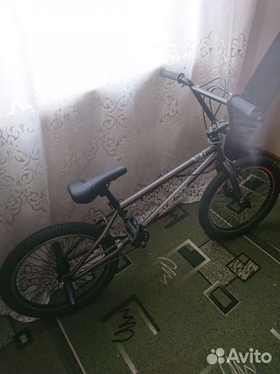 Трюковой велосипед bmx