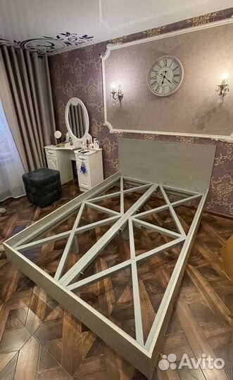 Парящие кровати в наличии