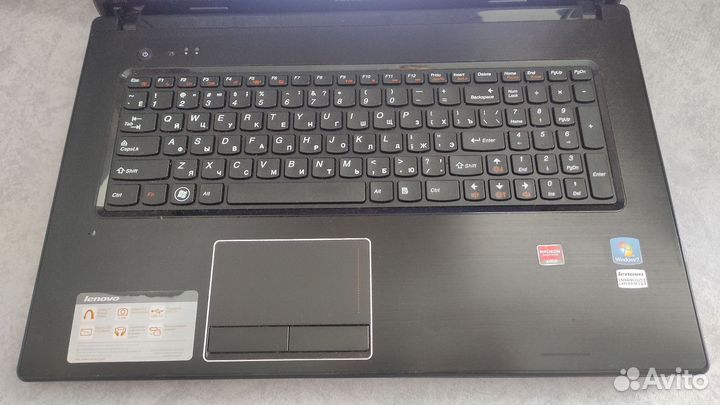 Ноутбук Lenovo с большим 17.3 дюймовым экраном