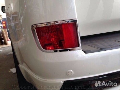 Накладки на задние туманки Land Cruiser 200 2015+