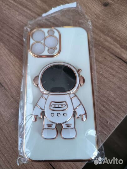 Чехол на iPhone 13 pro