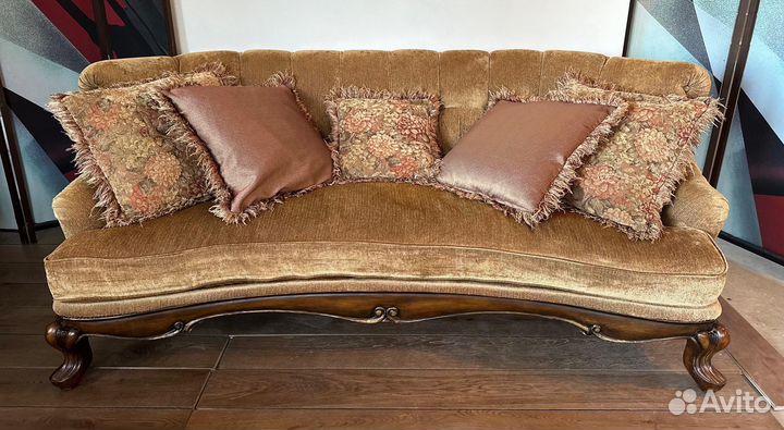 Диван пуф royal