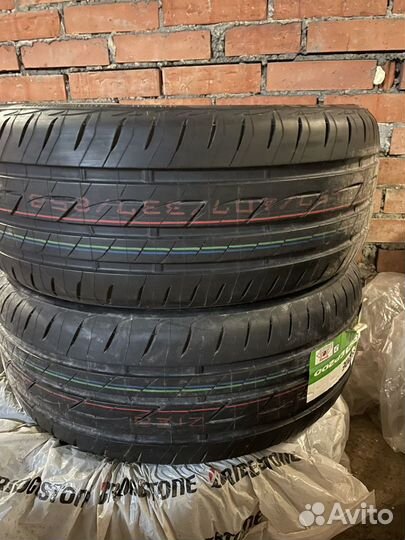 Bridgestone Ecopia EP200 215/50 R17