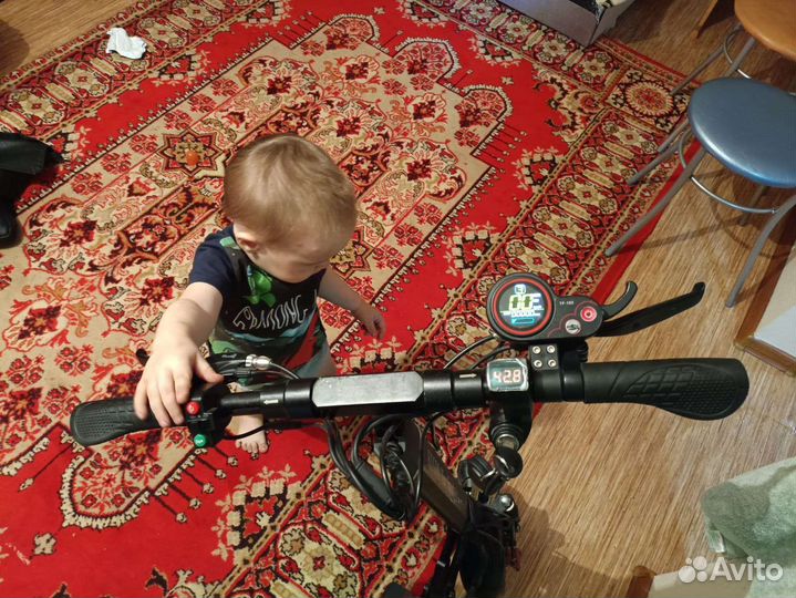 Самокат взрослый электрический бу