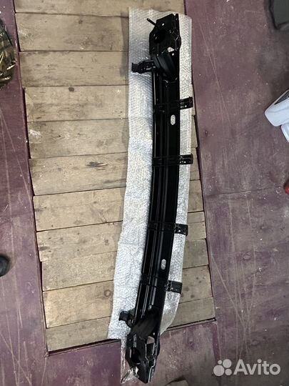 Усилитель заднего бампера на Hyundai Santa Fe II