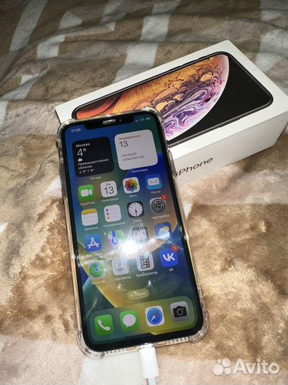 iPhone Xs, 256 ГБ
