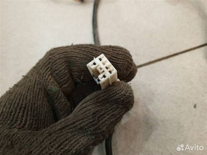 Проводка двери задней Mitsubishi Pajero iO 1998-2