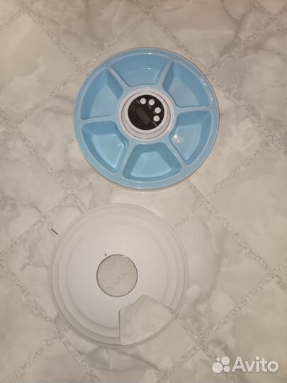 Автоматическая кормушка для животных