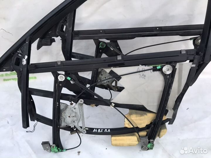 Рамка стеклоподъемника передняя левая audi A4 B5