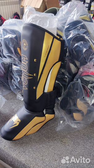 Защита голени, боксёрские перчатки venum EVO