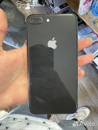 iPhone 8 Plus, 64 ГБ