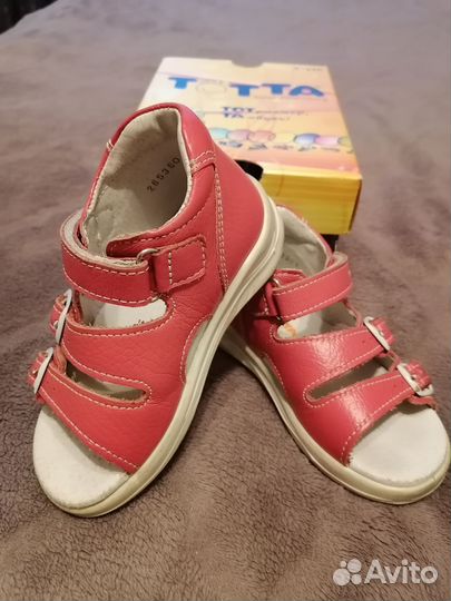 Босоножки totta