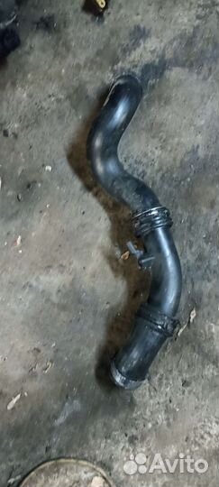 Патрубок интеркулера для VW Transporter T5 1.9