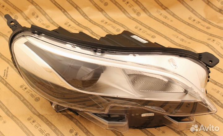 Фара peugeot expert traveller 16+ BI-xenon