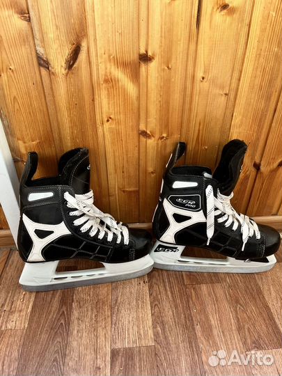 Коньки хоккейные профессиональные взрослые