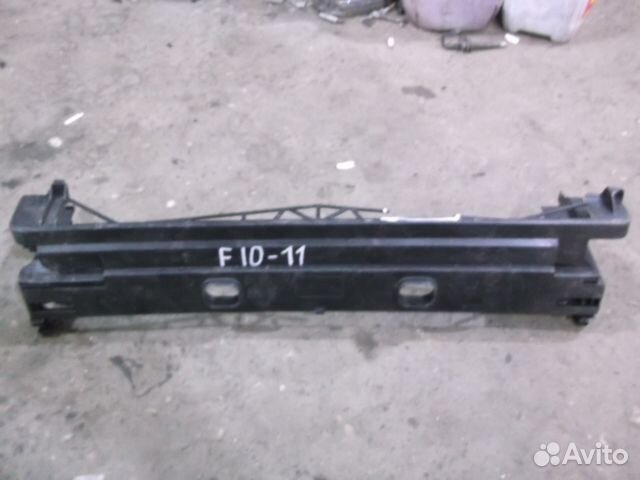 BMW 5 F10 панель радиатора верхняя