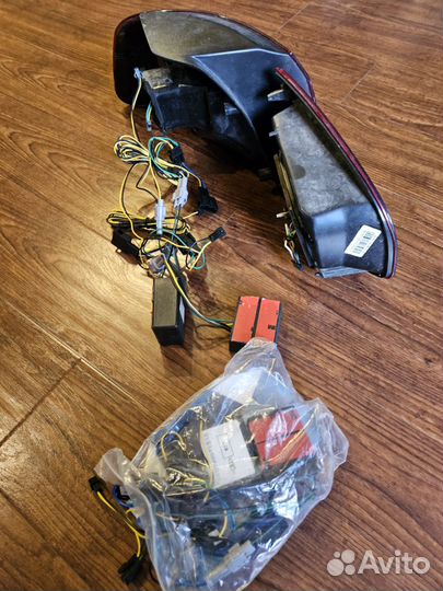 Фонарь правый LED golf 6