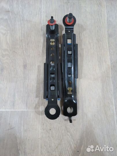 Механизм регулировки ремня Hyundai Solaris 2