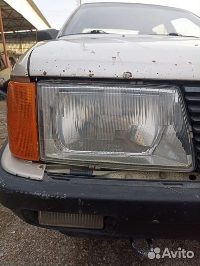 Ауди 100 44 кузов фара правая