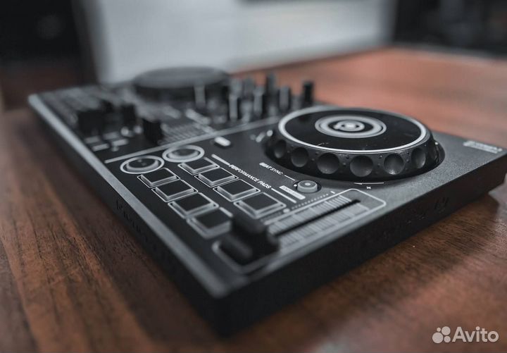 Контроллер для DJ Pioneer DDJ-200