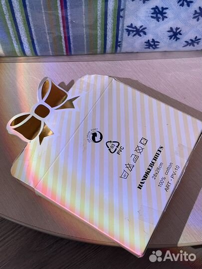 Комплект постельного белья,носовые платочки