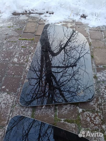 Правое стекло багажника Лада Ларгус