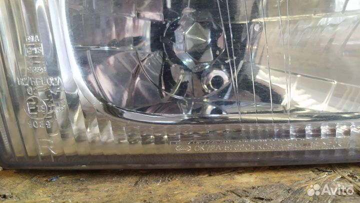 Фары на KIA pregio GS