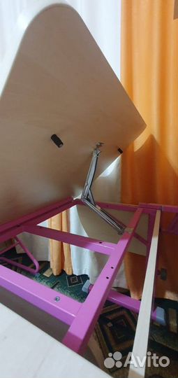 Стол - парта для школьника (цы)