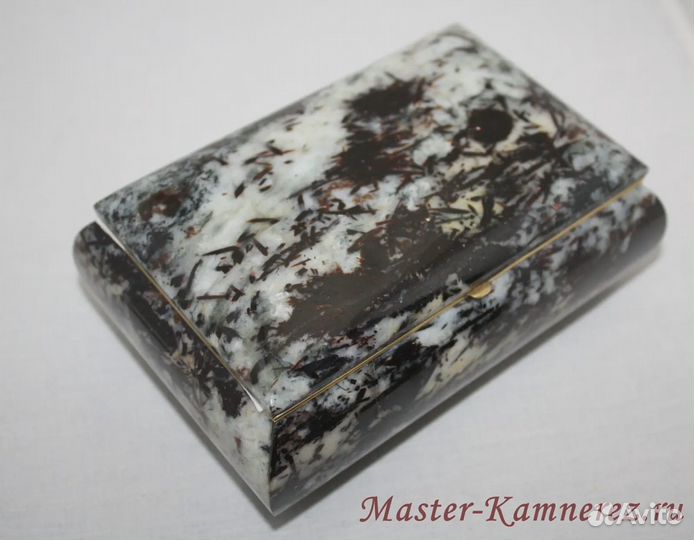 Шкатулки из камня