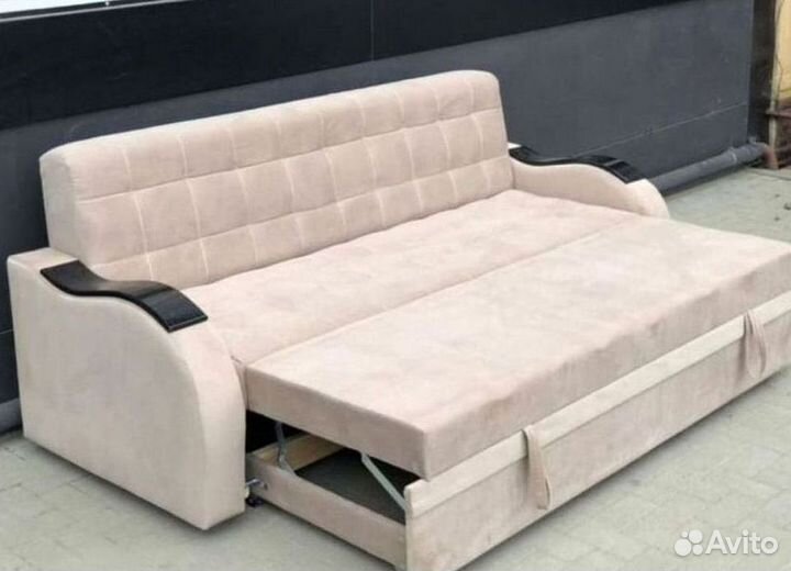 Прямой диван в наличии не б/у