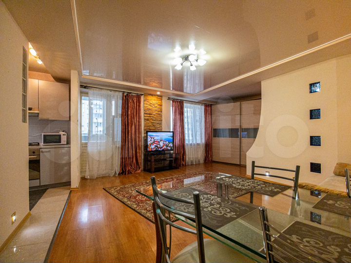 2-к. квартира, 70 м², 4/10 эт.