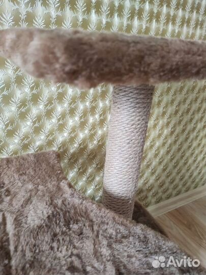 Домик для кошки с когтеточкой