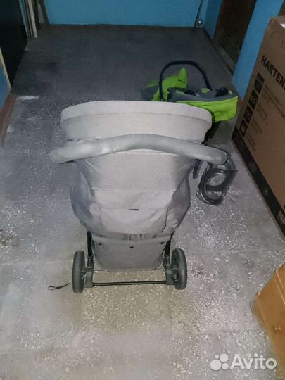 Прогулочная коляска yoya