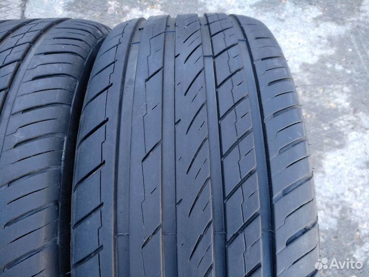 Ovation VI-388 235/45 R17 97W