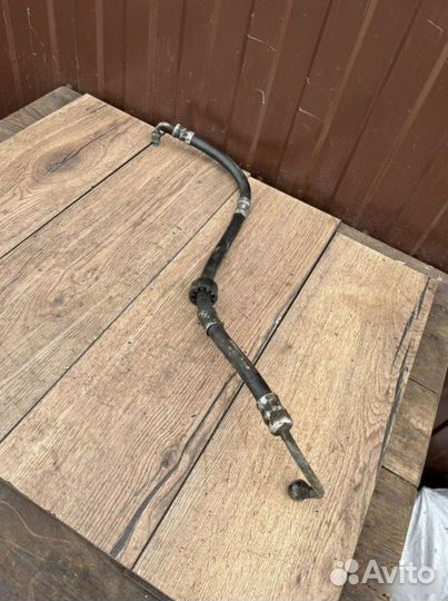 Трубка гур Mercedes-Benz W210 3.2