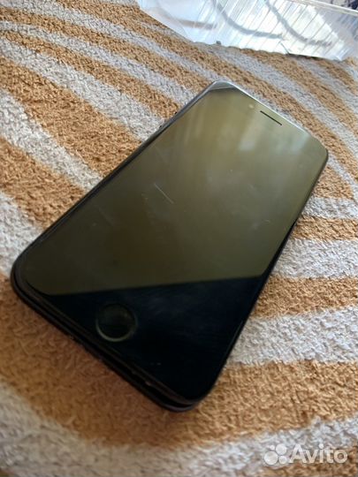 iPhone 7, 32 ГБ