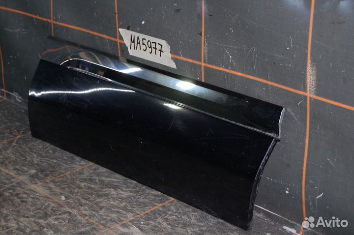 Накладка двери задней правой - Volkswagen Touareg