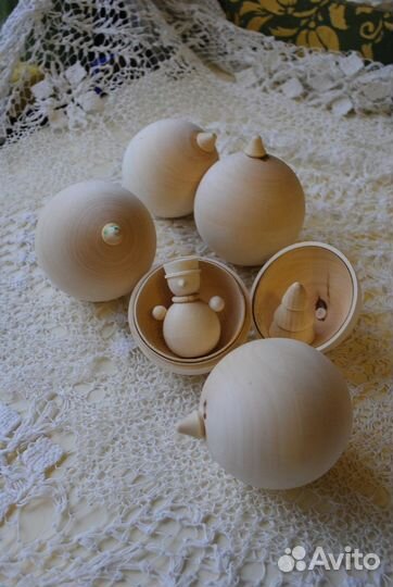 Шарики деревянные Новогодние открывающиеся,цельные