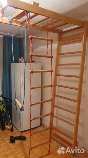 Шведская стенка с рукоходом для взрослых и детей