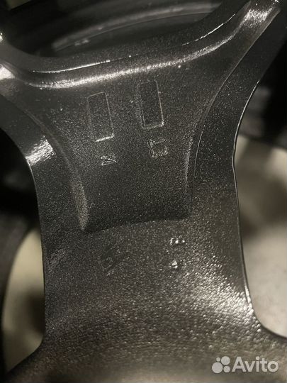 Продам диски Subaru R18